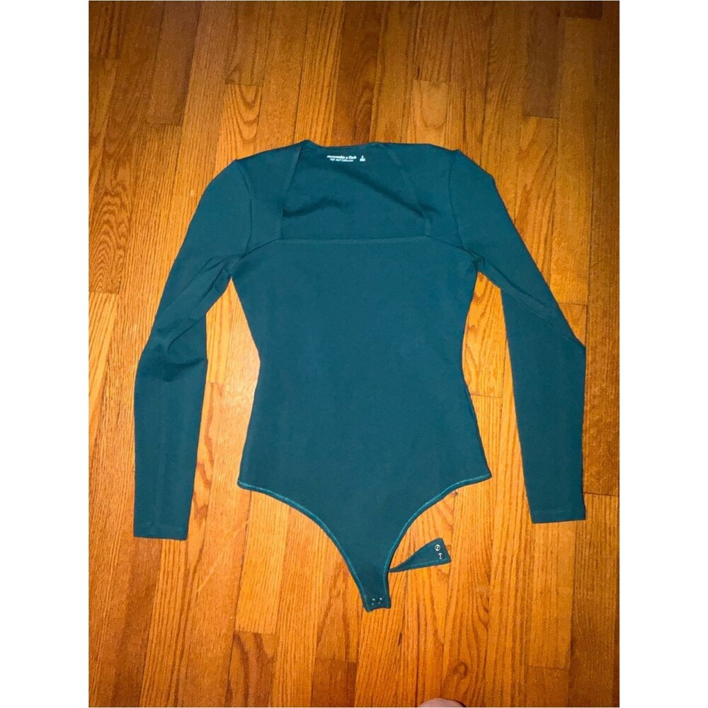 Abercrombie and Fitch Square Neck Emerald Green Bodysuit size small